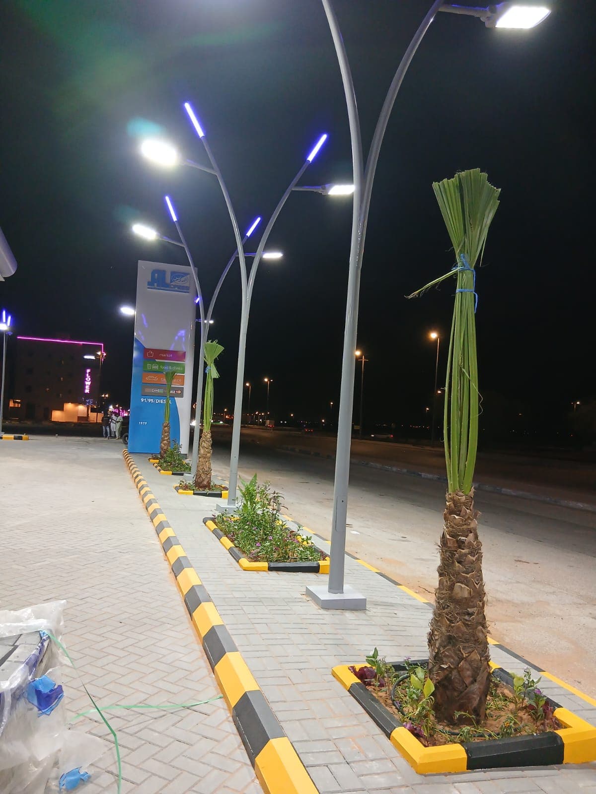 مستلزمات الإنارة الخارجية والأسلاك